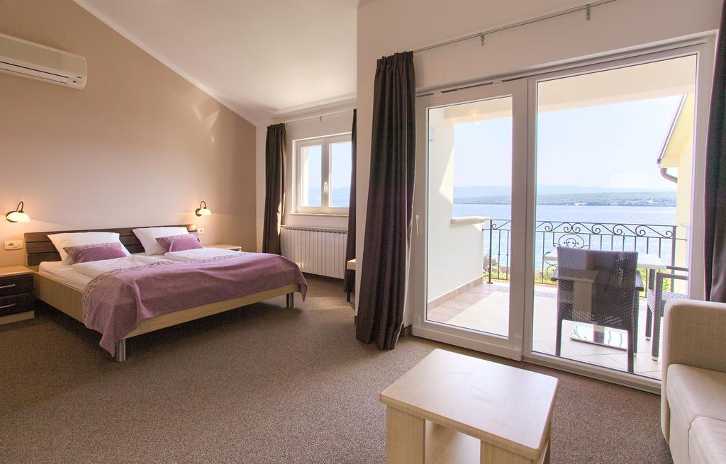 Hotel Villa Margaret Малинска Экстерьер фото