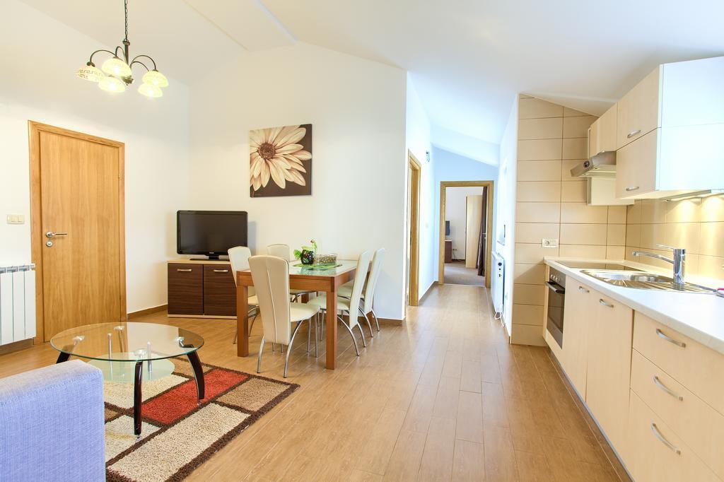 Hotel Villa Margaret Малинска Экстерьер фото
